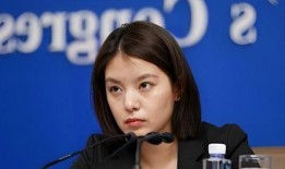 重庆美女爆料新闻视频播放,新闻视频幕后故事大揭秘