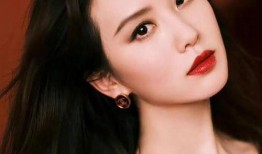 娱乐圈最新爆料明星,明星恋情曝光，豪门恩怨再起波澜