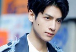 娱乐圈爆料君罗云熙,娱乐圈爆料君揭秘，明星背后的故事
